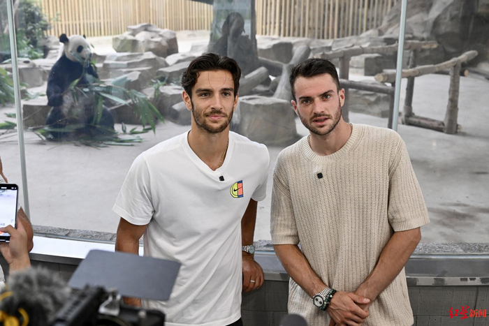 众球员的努 众球员的努