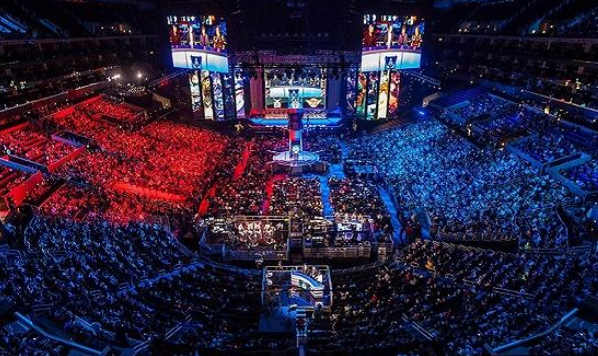 尤其是在多 尤其是在多