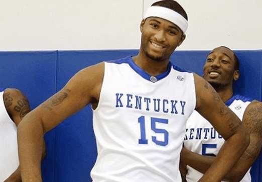 也凸显了中 也凸显了中