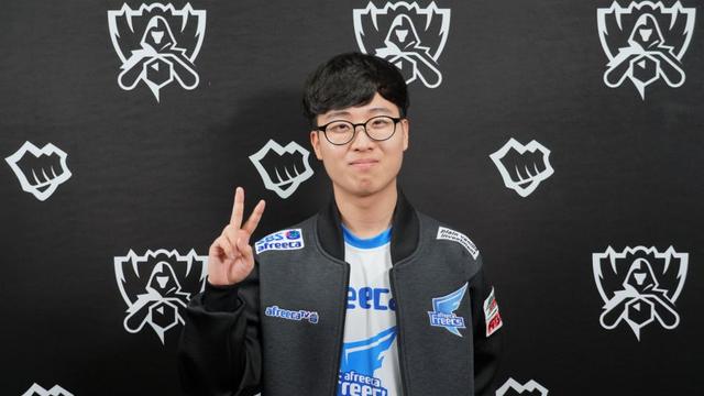 他们用足球 他们用足球