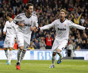 投扛先发 投扛先发